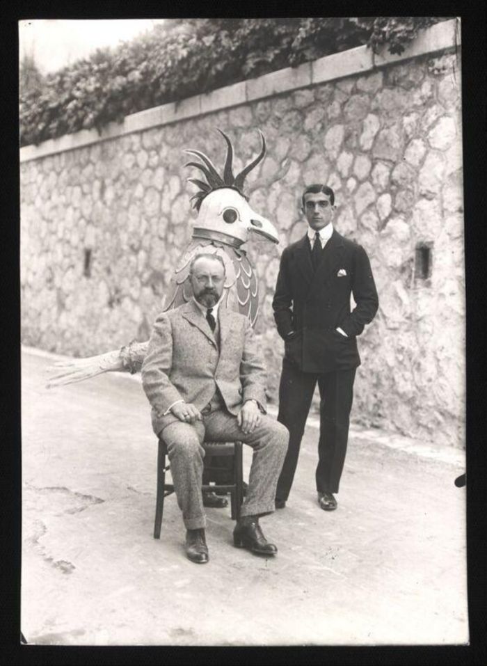 Henri_Matisse_et_Léonide_Massine_(Ballets_russes,_Opéra)_(4565877526) Foto storica di Jean-Pierre Dalbéra from Paris, France. Matisse con Léonide Massine durante le prove del balletto russo "IL canto dell'usignolo"